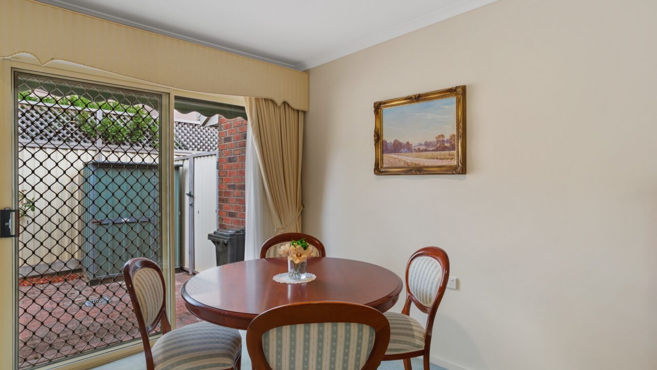 Dining area in Unit 58